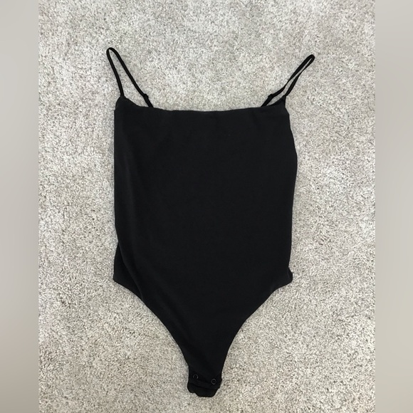 SKIMS Cami Bodysuit | Onyx - Picture 14 of 16